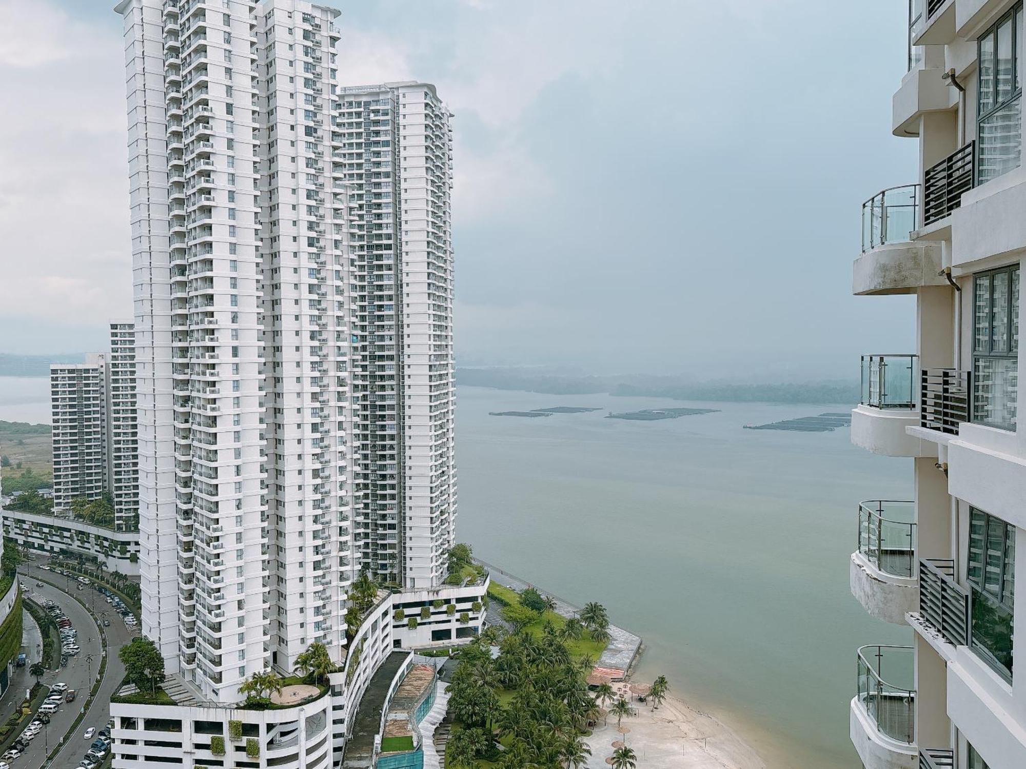 Seafront Country Garden Danga Bay By Lions Bay Apartman Johor Bahru Szoba fotó